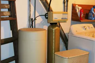 400 Parkwood Dr, Jonesville, MI 49250 - Photo 34