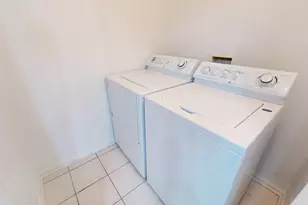 2678 S Knightsbridge Cir, Ann Arbor, MI 48105 - Photo 4