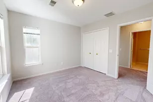 2678 S Knightsbridge Cir, Ann Arbor, MI 48105 - Photo 14