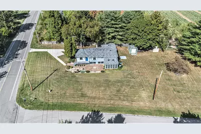 5869 River Road, Sodus, MI 49126 - Photo 18