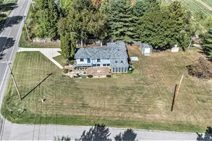 5869 River Rd, Sodus, MI 49126 - Photo 18