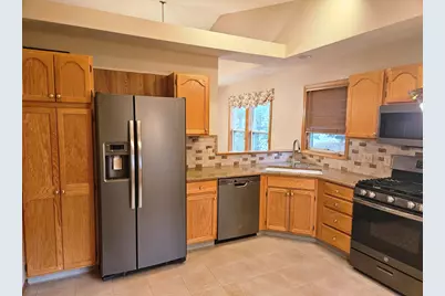 3877 Old Elm Drive SE, Kentwood, MI 49512 - Photo 4