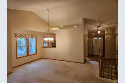 3877 Old Elm Drive SE, Kentwood, MI 49512 - Photo 8