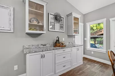 415 Oakvale Court, Battle Creek, MI 49014 - Photo 8