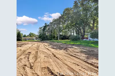 1030 Arlington Avenue, Grand Haven, MI 49417 - Photo 4