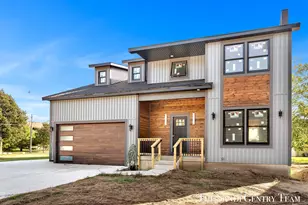 1034 Arlington Ave, Grand Haven, MI 49417 - Photo 2