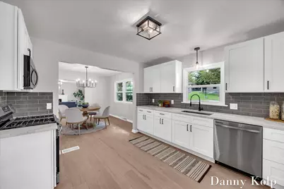 250 Mayfield Avenue NE, Grand Rapids, MI 49503 - Photo 6