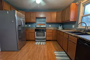 340 Douglas St, Fruitport, MI 49415 - Photo 4