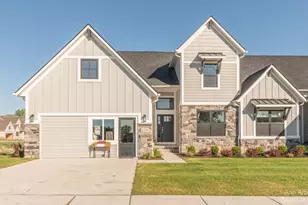 1321 Gallery Pointe Dr, Saline, MI 48176 - Photo 2