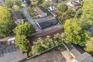 199 E 34th St, Holland, MI 49423 - Photo 30