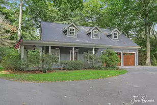 341 N Lakeshore Dr, Holland, MI 49424 - Photo 4