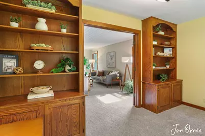 341 N Lakeshore Drive, Holland, MI 49424 - Photo 12