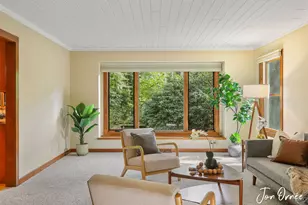 341 N Lakeshore Dr, Holland, MI 49424 - Photo 8