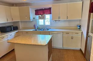 1636 Franklin St, Muskegon, MI 49441 - Photo 2