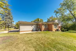 2616 Douglas Dr, Bloomfield Hills, MI 48304 - Photo 8