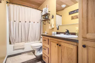 912 W Colon Rd, Bronson, MI 49028 - Photo 16