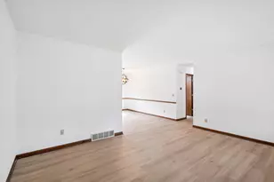 2981 Wolhavn Ln, Jackson, MI 49201 - Photo 8