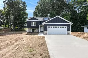 1036 Sir Knight Rd, Plainwell, MI 49080 - Photo 2