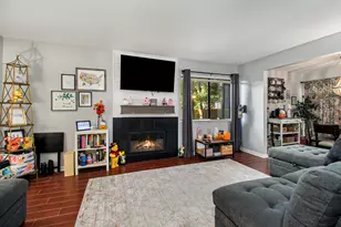 141 Selkirk Ct, Kalamazoo, MI 49006 - Photo 4