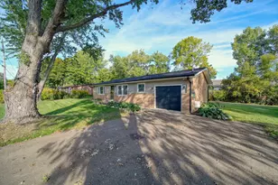 392 Richard St, Spring Arbor, MI 49283 - Photo 4