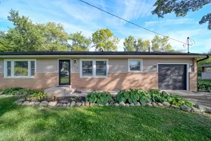 392 Richard St, Spring Arbor, MI 49283 - Photo 2