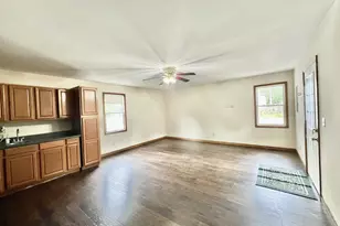 95 S West St, Hillsdale, MI 49242 - Photo 22