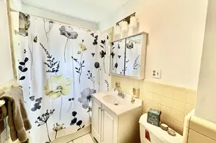 95 S West St, Hillsdale, MI 49242 - Photo 30