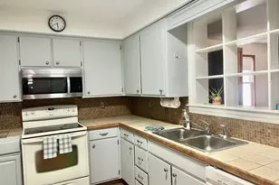 95 S West St, Hillsdale, MI 49242 - Photo 20