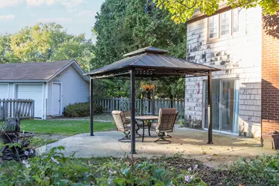 3180 S Lakeshore Drive, Saint Joseph, MI 49085 - Photo 10