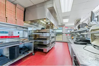 8826 E 34 Rd, Cadillac, MI 49601 - Photo 12