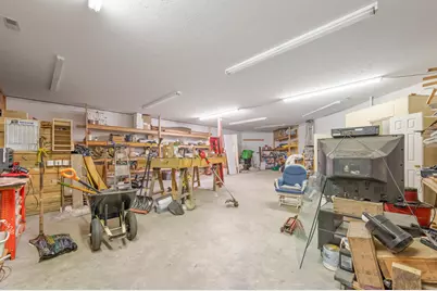 8826 E 34 Rd, Cadillac, MI 49601 - Photo 30