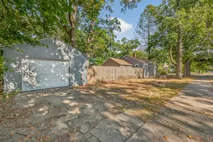 356 Amsterdam Ave, Muskegon Heights, MI 49444 - Photo 2