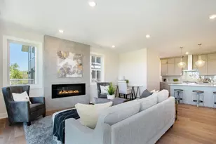 631 Fairview Ave NE, Grand Rapids, MI 49503 - Photo 8