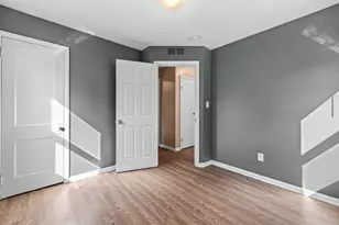 4705 Jackson St, Dearborn Heights, MI 48125 - Photo 16