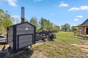881 Brent Dr, Sherwood, MI 49089 - Photo 26