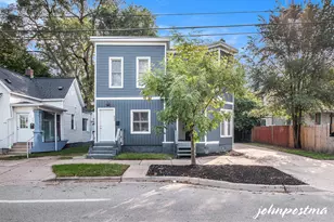 646 Broadway Ave NW, Grand Rapids, MI 49504 - Photo 1