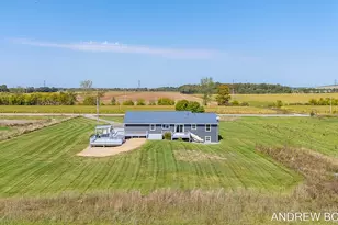 3922 147th Ave, Zeeland, MI 49464 - Photo 4