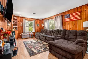 1521 Maiden Ln, Saint Joseph, MI 49085 - Photo 4