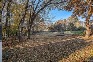 1111 W Michigan Ave W, Battle Creek, MI 49037 - Photo 14