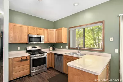 4709 Summer Creek Lane SE, Kentwood, MI 49508 - Photo 14