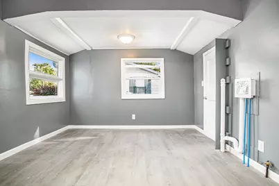 1243 W Territorial Road W, Battle Creek, MI 49015 - Photo 8