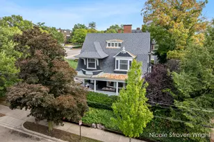 400 Fulton St E, Grand Rapids, MI 49503 - Photo 94