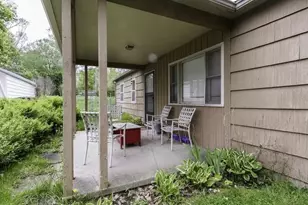 822 Starwick Dr, Ann Arbor, MI 48105 - Photo 4