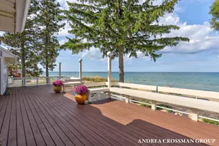 1020 Lions Park Dr, Saint Joseph, MI 49085 - Photo 2