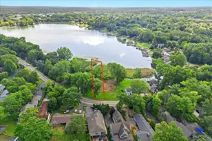2020 Watkins Lake Rd, Waterford, MI 48328 - Photo 24