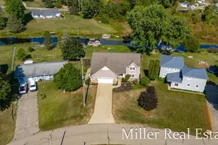 2899 Loehrs Landing Dr, Hastings, MI 49058 - Photo 46