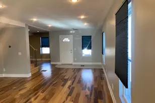 143 Lincoln St, Chelsea, MI 48118 - Photo 2