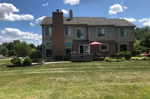 241 Country Club Ln, Canton, MI 48188 - Photo 4