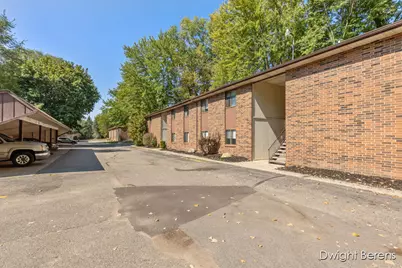 146 Coleman Street SE, Grand Rapids, MI 49548 - Photo 2