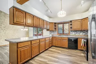 5205 Kitz Way, Kalamazoo, MI 49009 - Photo 4